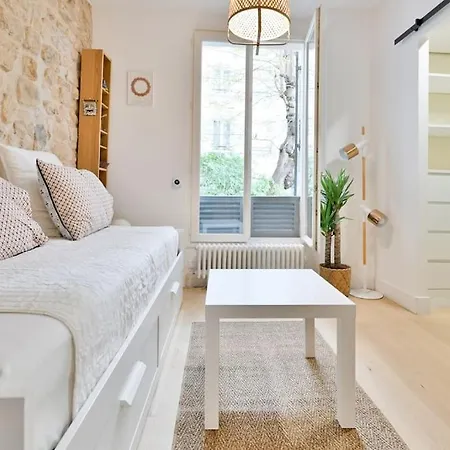 Studio Cache, Canal Saint-martin * Paris
